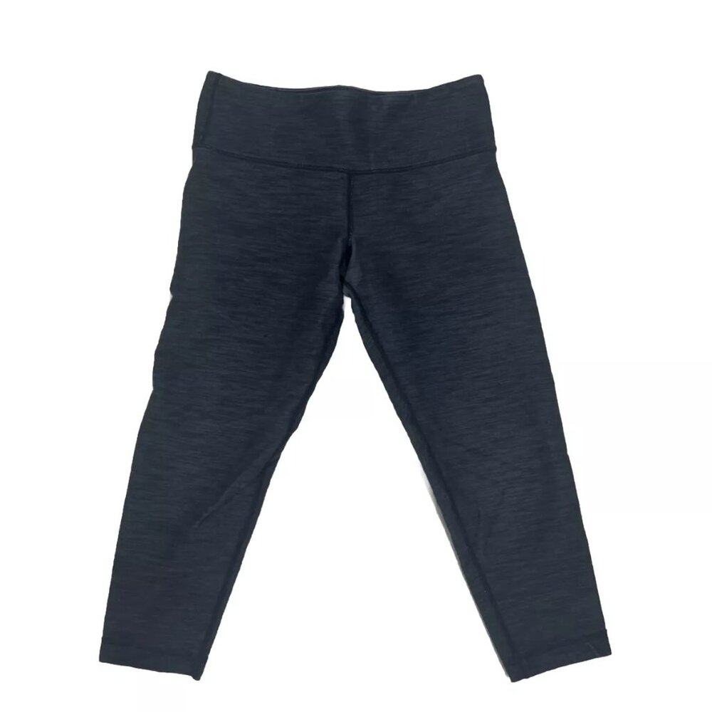 Lululemon Leggings women's Size 6 Yoga Gray Cropped well worn and pre-owned